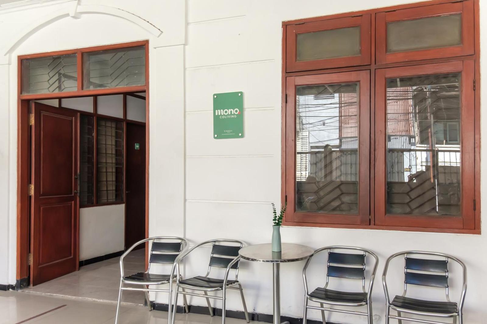 Mono Coliving Kertajaya Syariah, Sby 호텔 수라바야 외부 사진